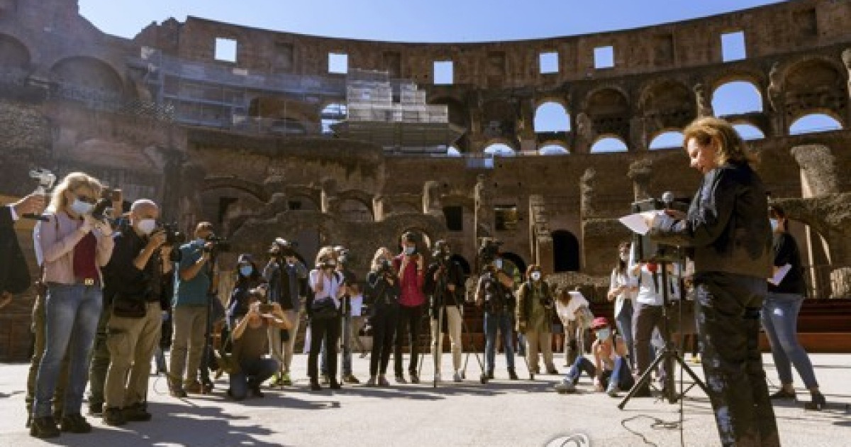Virus Outbrake Italy Colosseum Reopens