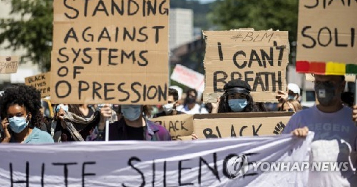SWITZERLAND PROTEST USA BLACK LIVES MATTER ZURICH