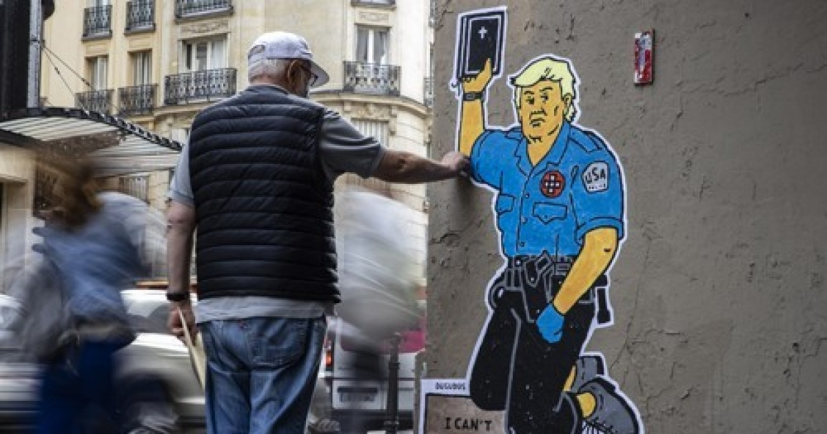 FRANCE PARIS GEORGE FLOYD STREET ART