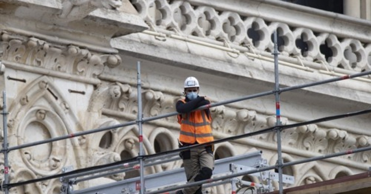 FRANCE PARIS NOTRE DAME CONSTRUCTION