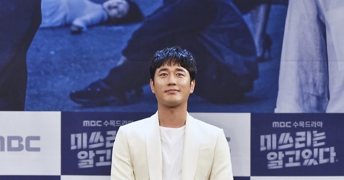 조한선 '블랙&화이트'[★포토]