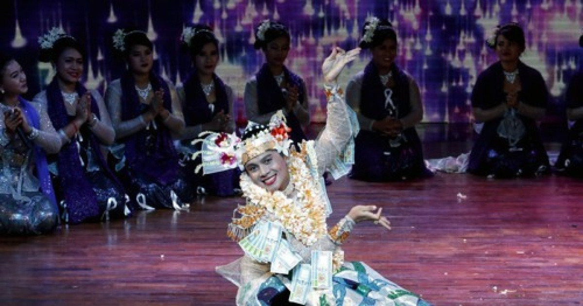 MYANMAR PHOTO SET DANCE ZAT PWE