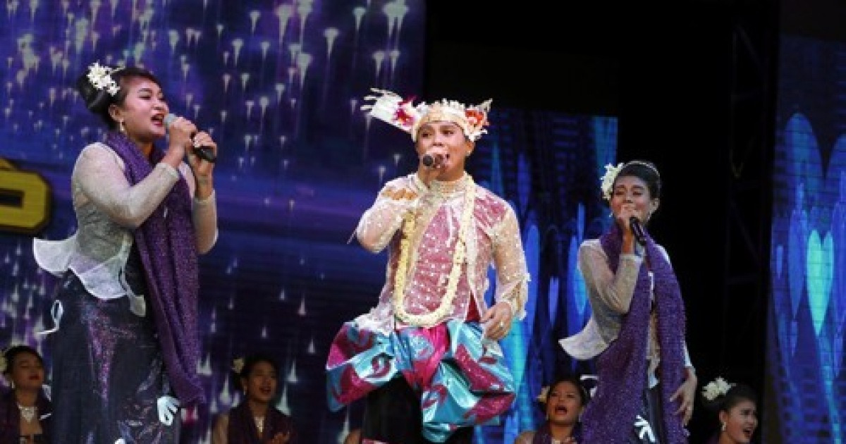 MYANMAR PHOTO SET DANCE ZAT PWE