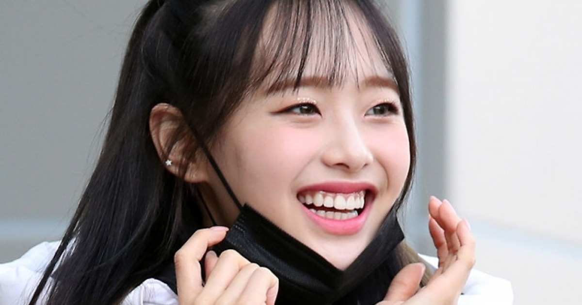 츄 '꽃받침도 귀여워~' [★포토]