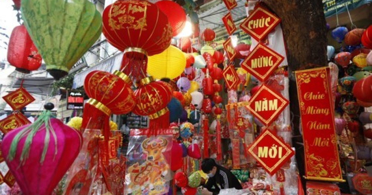 VIETNAM LUNAR NEW YEAR PREPARATIONS