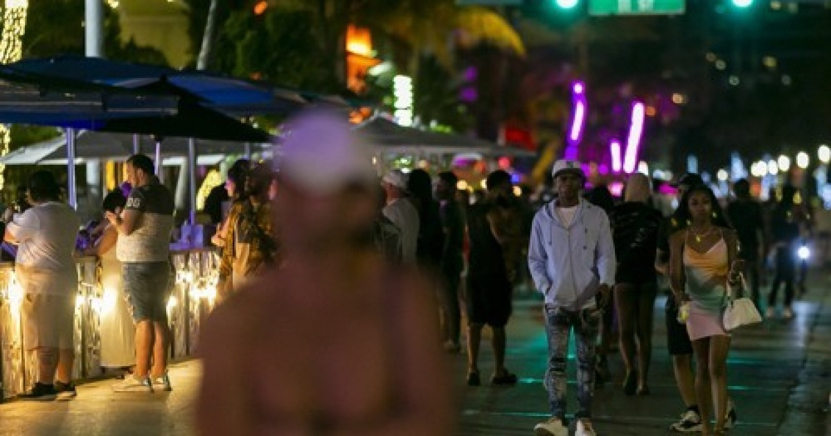 Spring Break Miami Beach Curfew