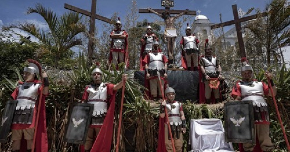 COSTA RICA BELIEF HOLY WEEK