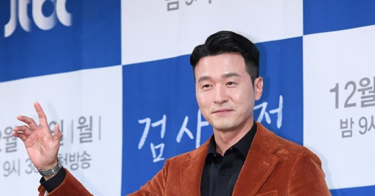 [단독] 이성재, 채널A '쇼윈도' 주연 캐스팅.. 송윤아와 호흡