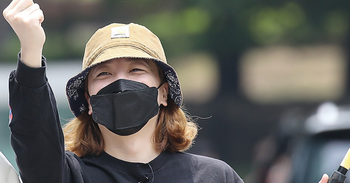 [포토] 쌔끈보이즈 넉살, '넉살 넘치는 찐 미소'