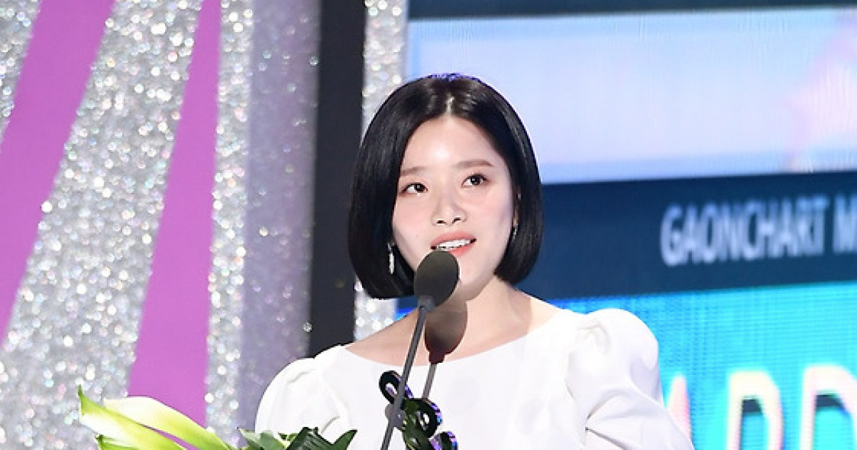 '법적 부부' 가수 벤♥W재단 이욱, 오늘(5일) 소규모 결혼식