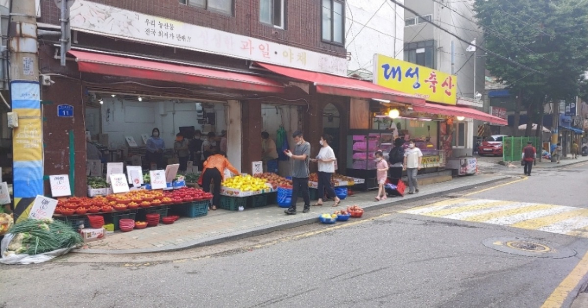 '있다 없다'..소상공인 재난지원금 효과 '갑론을박' 들어봤더니