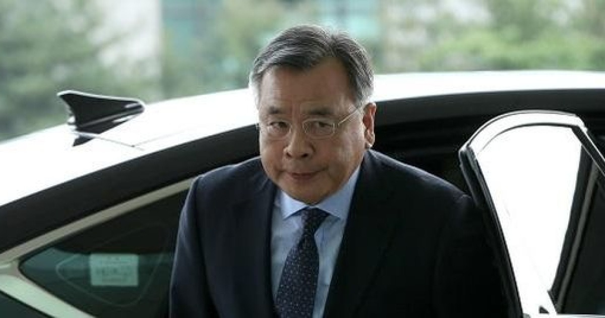 '가짜 수산업자 포르쉐 대여' 박영수 특검, 사의 표명 .."도의적 ...