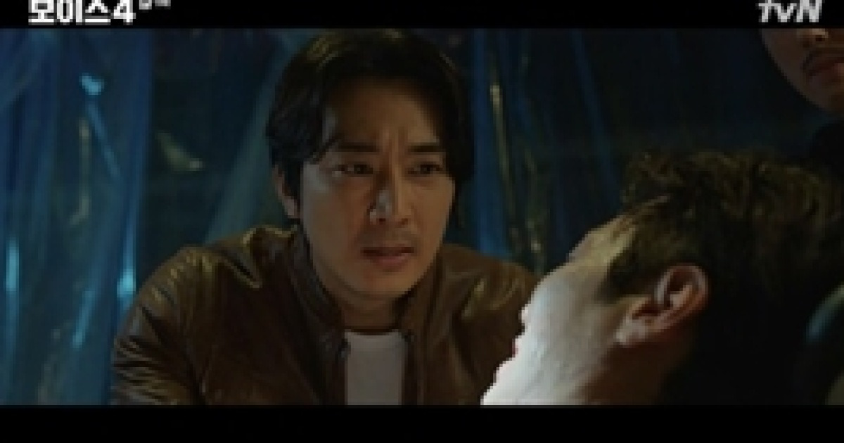 '보이스4' 이하나Vs이규형, 섬뜩한 경고..목 조르기 대치 엔딩 [종합]