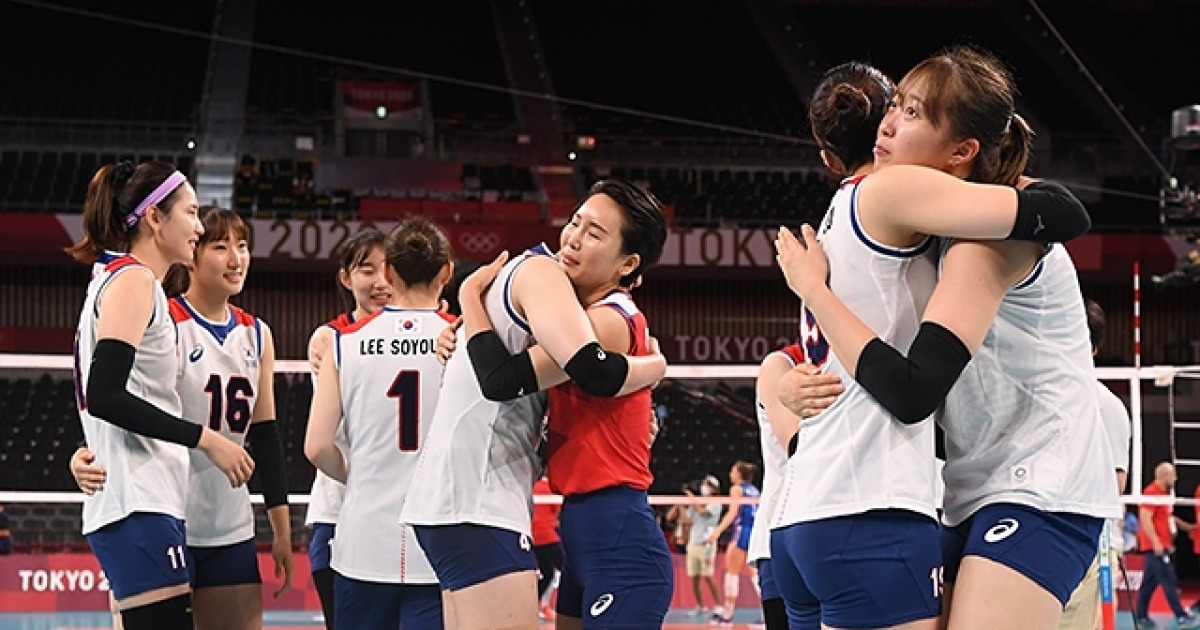 '원팀'으로 빛난 女배구, 최약체 평가 뒤집은 투혼의 4위 [도쿄 ...