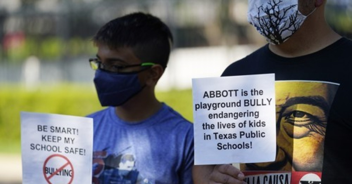 Virus Outbreak-Texas Masks