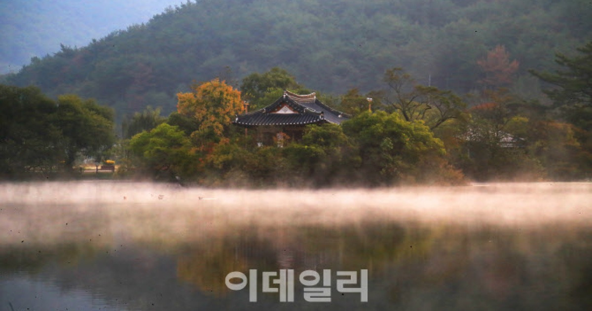 [여행] 무르익은 가을 새벽녘, 호수가 준 고요한 안식에 빠지다