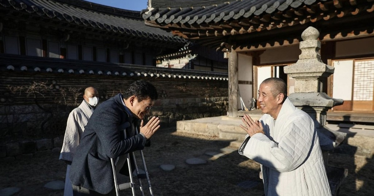 송영길 대표와 해인사 주지 현응 스님
