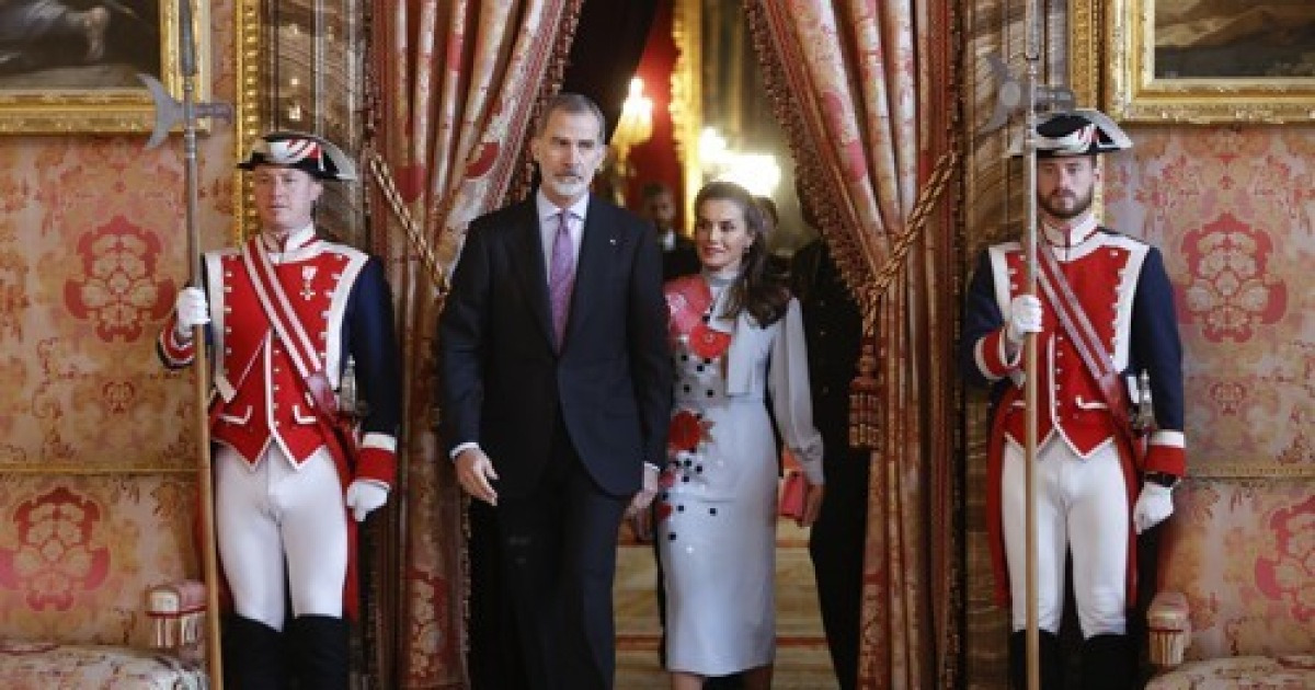 SPAIN MONARCHY LITERATURE