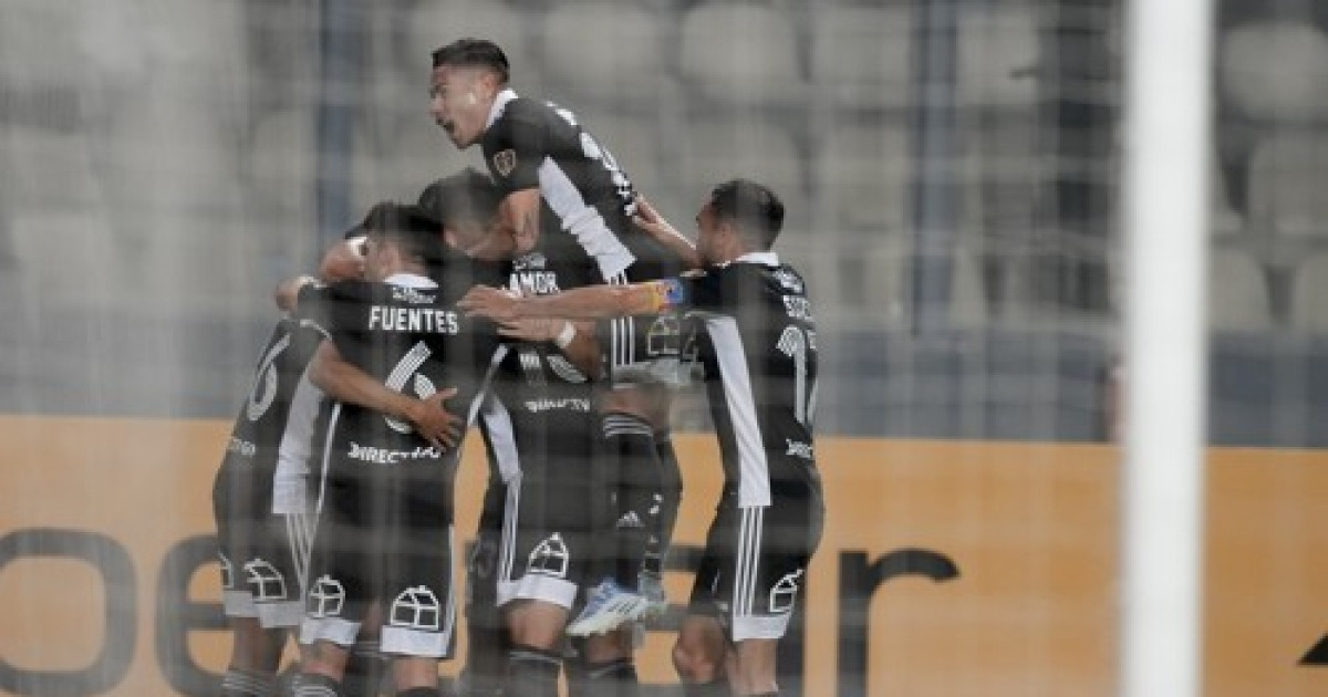 Peru Chile Soccer Copa Libertadores