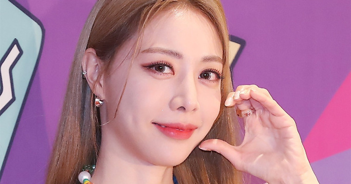 [오마이포토] '브레이브걸스' 은지, 볼하트 가득히