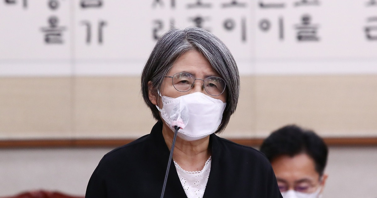업무보고하는 김영란 양형위원장