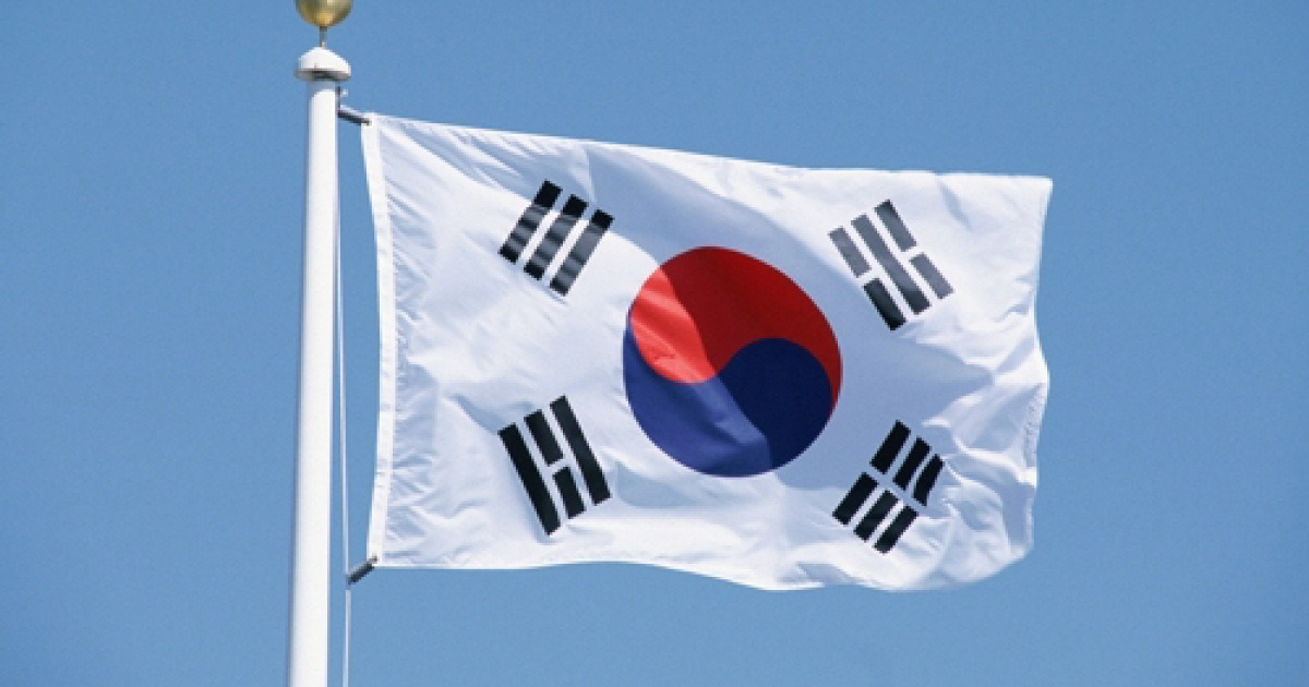 학교 태극기에 '독도는 일본땅' 적고 일장기 내건 30대 男 체포
