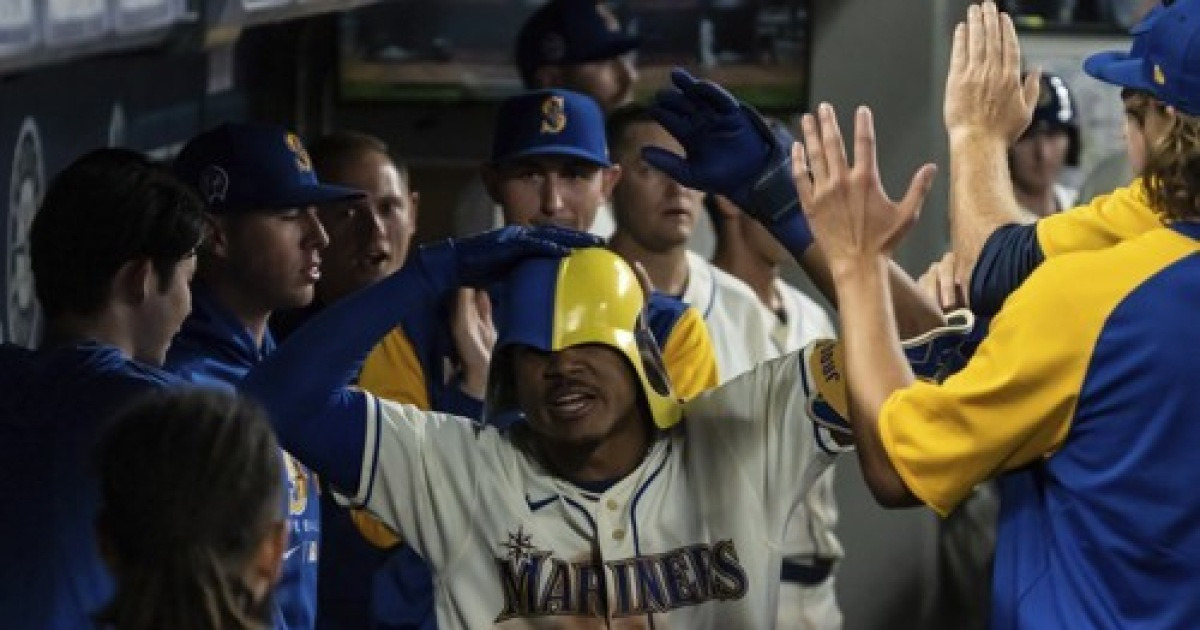 Braves Mariners Baseball