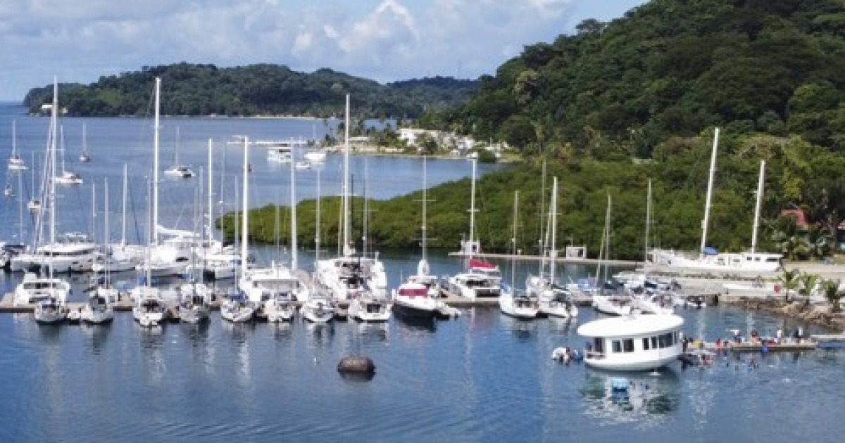 Panama Floating Homes
