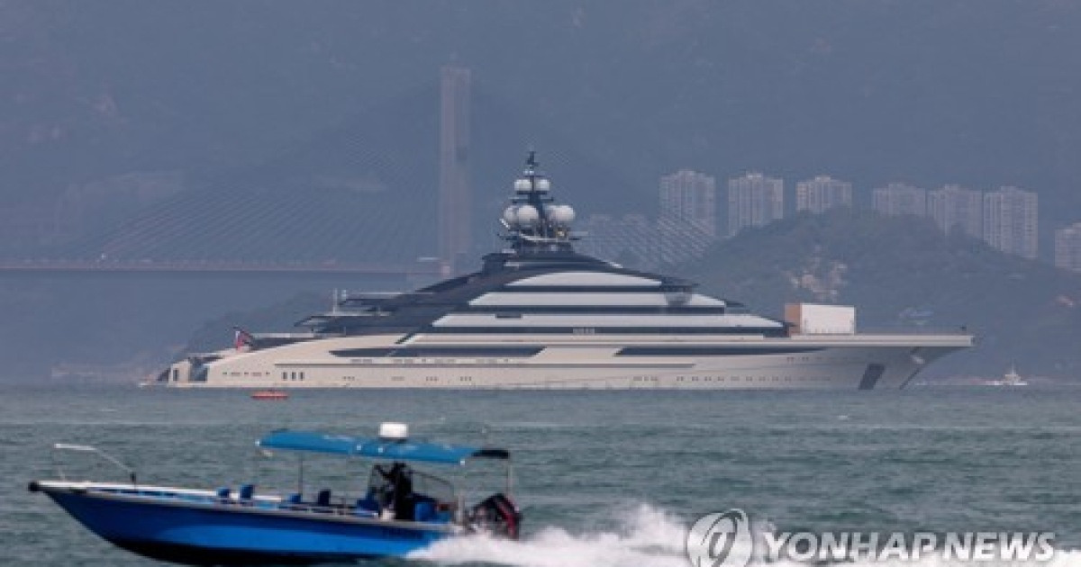 CHINA HONG KONG RUSSIAN OLIGARCH YACHT