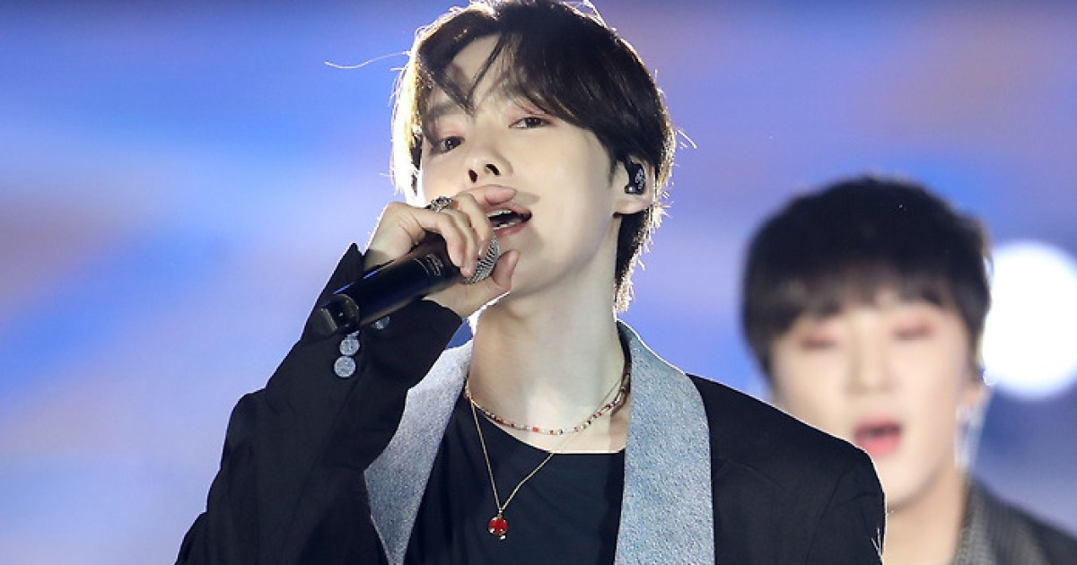 위너 김진우, 후광 번쩍