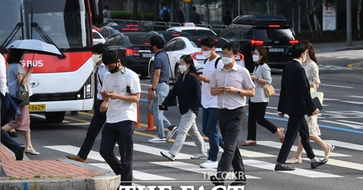 근로자 4명 중 1명은 월급 200만원 ↓ 400만원 ↑ 첫 20 돌파