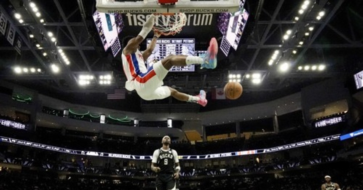 Pistons bucks basketball