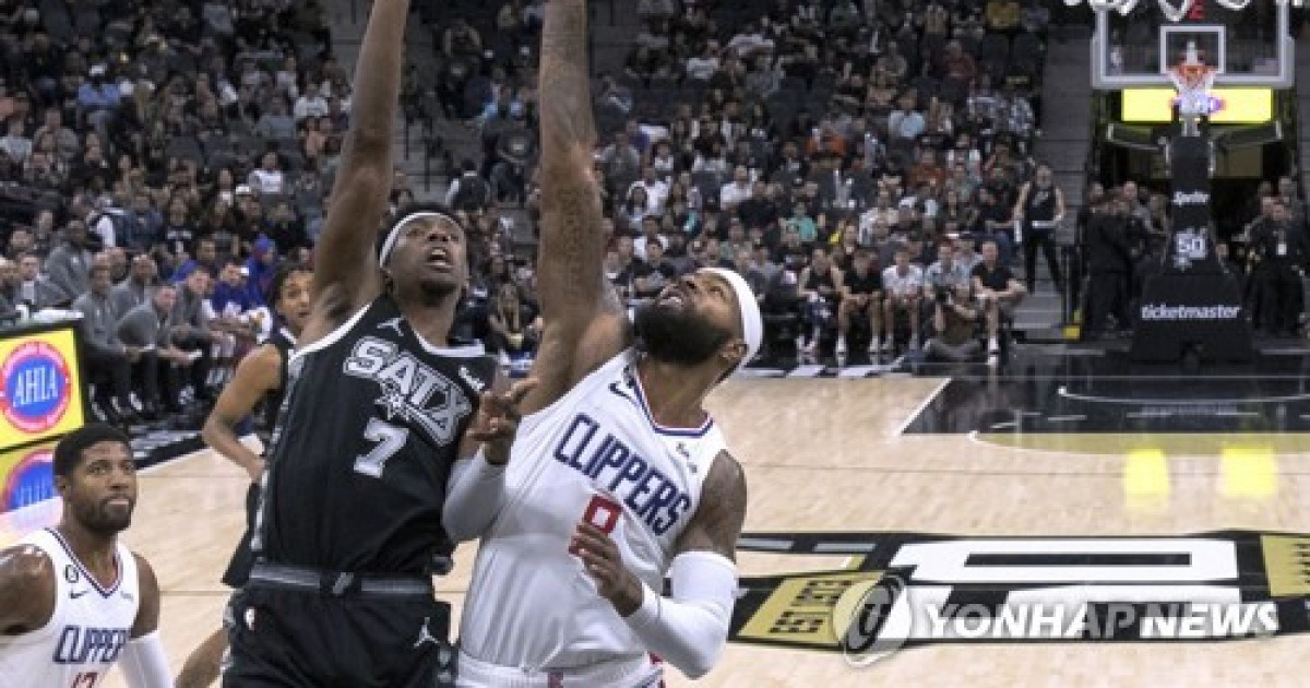 Clippers Spurs Basketball