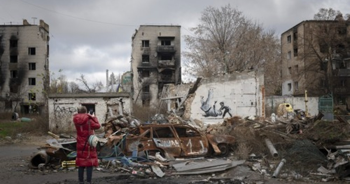 aptopix-russia-ukraine-war-banksy