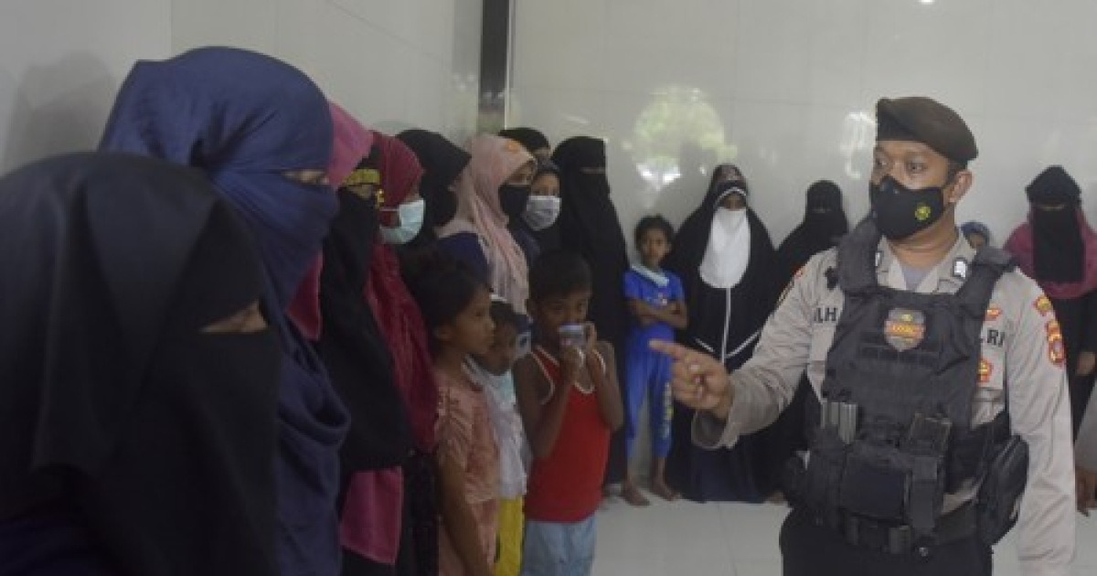 Indonesia Rohingya Refugees