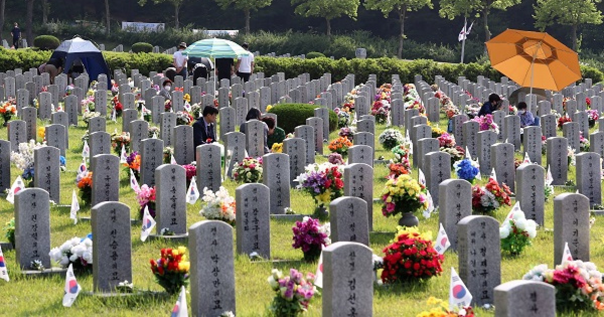 공설묘지 ‘무연고’ 국가유공자 45위 국립묘지 이장