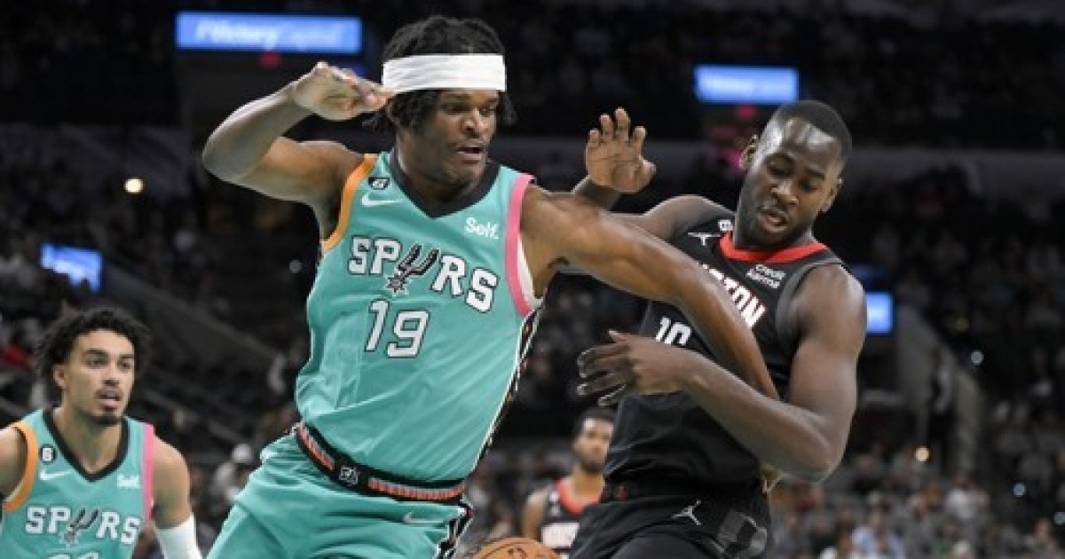 Rockets Spurs Basketball