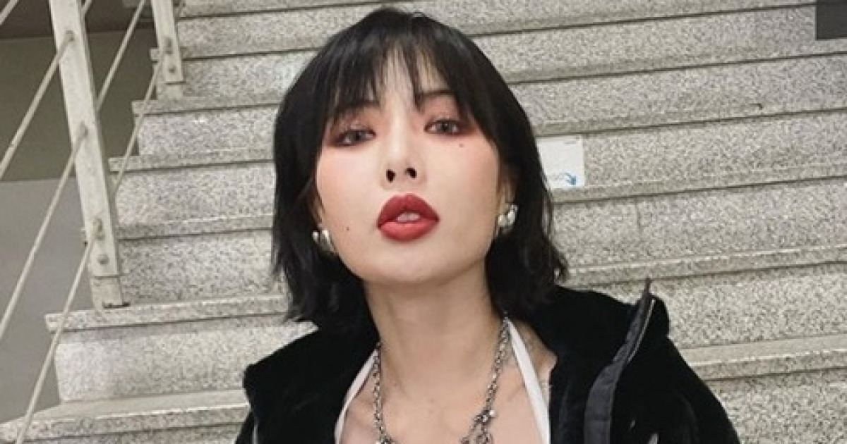 현아, 결별 후 아픔은 그림으로?...수준급 작품 공개 [M+★SNS]