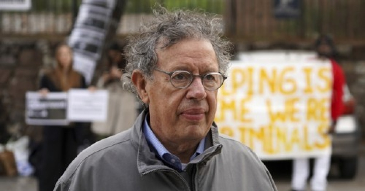 migration-greece-trial