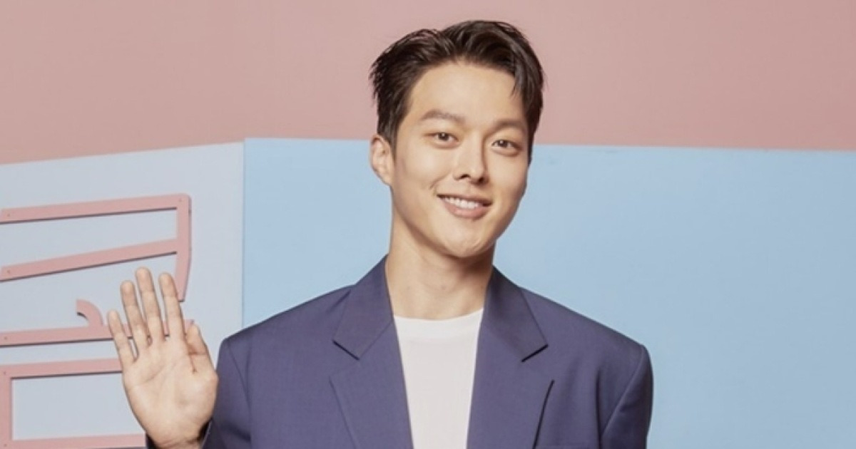 장기용 오늘 전역..차기작 ‘히어로는 아닙니다만’ 논의중[MK이슈]