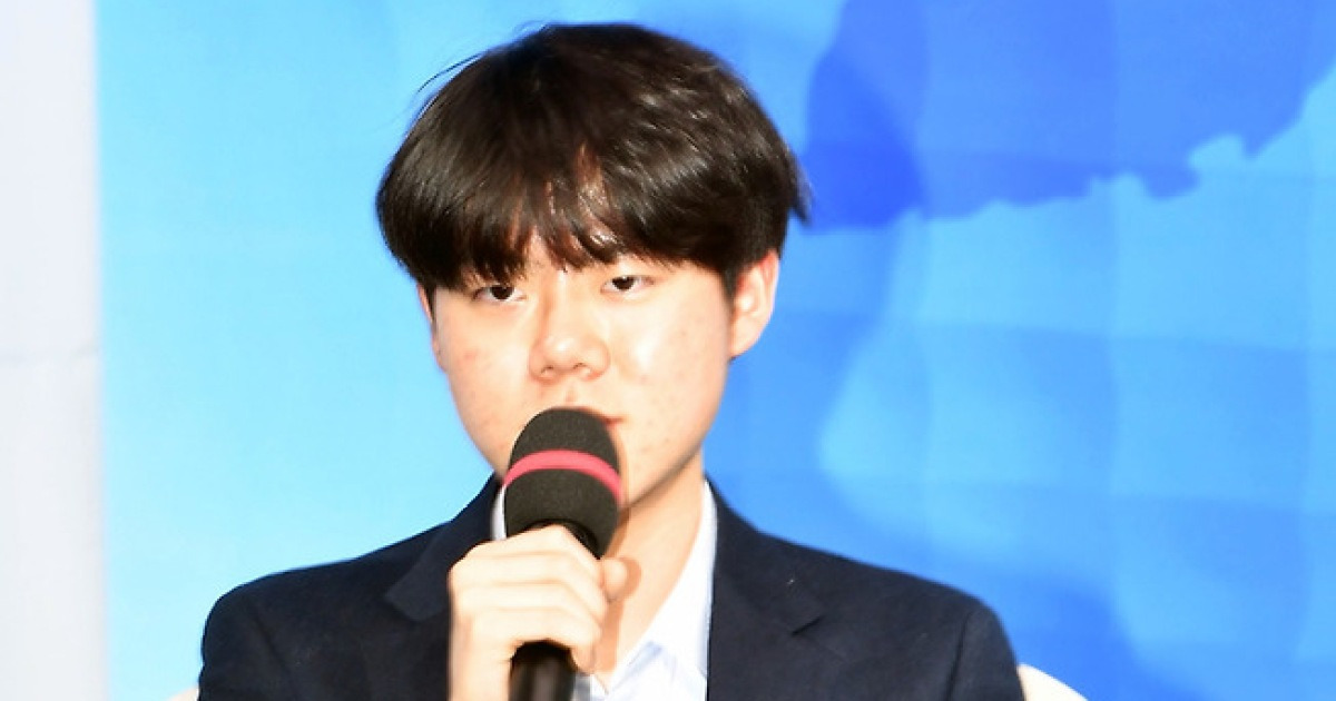 한우진, 국토정중앙배 초대 우승···7단으로 특별 승단
