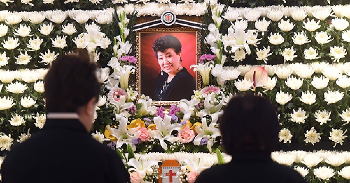 [TD포토] 조문객 받기 시작한 고(故) 현미 빈소