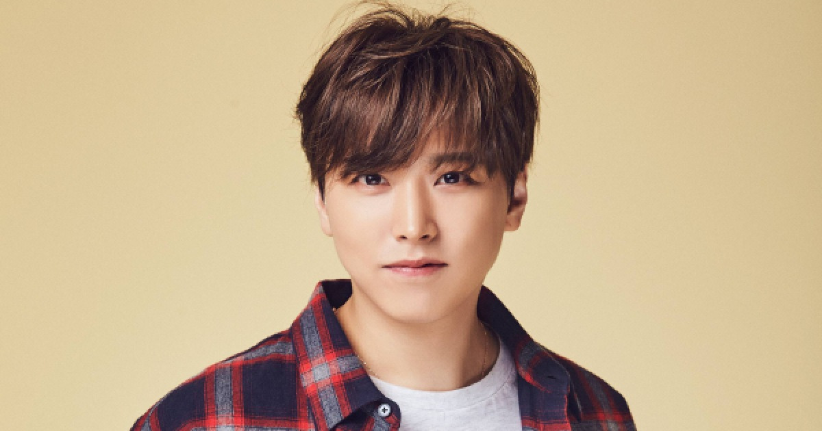슈퍼주니어 성민, 트롯 가수로 본격 데뷔! 5월 컴백 - 슈퍼주니어 갤러리  슈퍼주니어 성민, 트롯 가수로 본격 데뷔! 5월 컴백 - 슈퍼주니어 갤러리