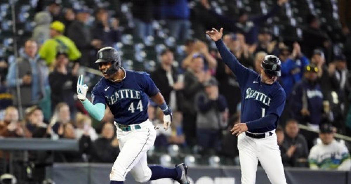 Brewers Mariners Baseball