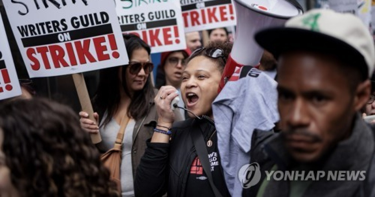 USA NEW YORK WRITERS GUILD STRIKE