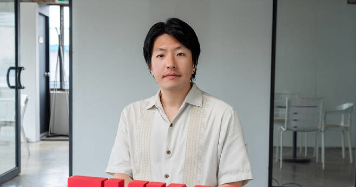 '몸값' 전우성 감독, 韓 최초 각본상 수상 