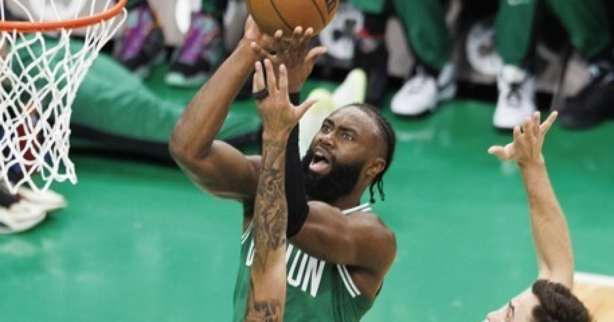 [NBA PO] '시리즈 3점슛 성공률 16%' 브라운, 보스턴 탈락으로 원흉으로