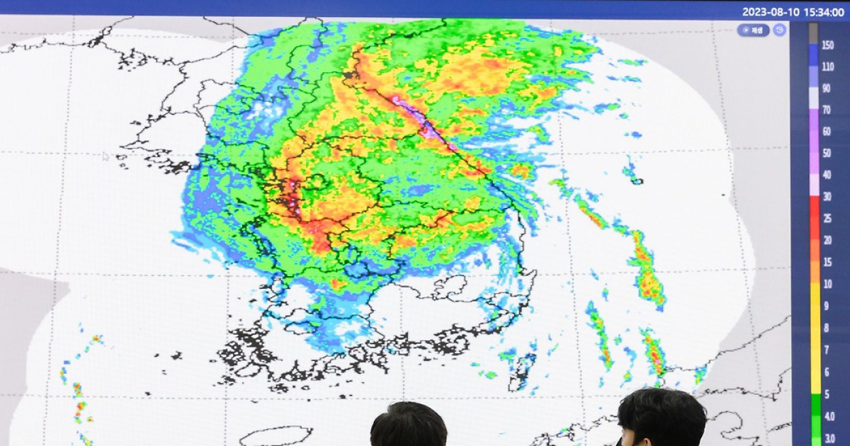 한반도 복잡한 지형 뚫다 지쳤다… 카눈, 서울 와서 힘빠진 이유