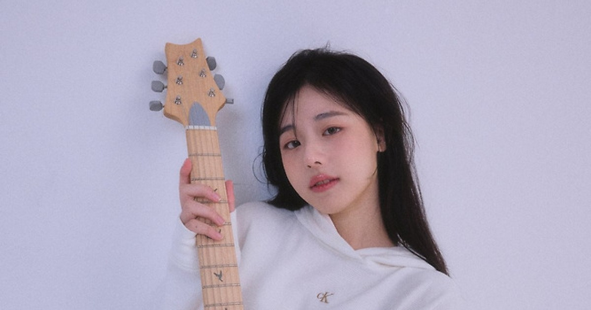 '410만 틱톡커' QWER 냥뇽녕냥, 첫 프로필 공개…10월 18일 데뷔