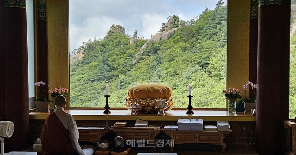 만해스님 머무른 설악산 4암자…거기 얽힌 이야기들 [내마음대로 사찰여행 비경 100선]